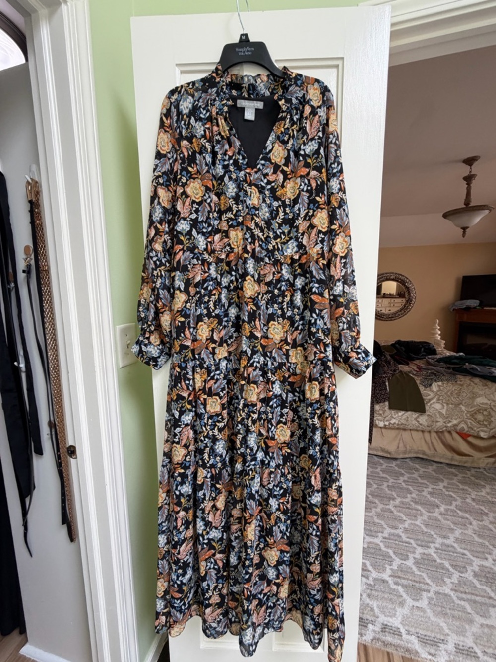 Lucky Brand Black Floral Ruffle-Trim V-Neck Top